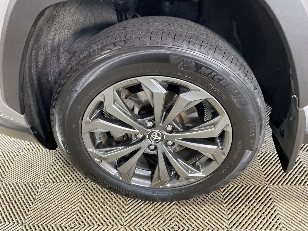 Certified 2022 Toyota RAV4 Limited image 5