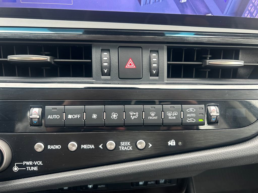Used 2023 Lexus ES 350 w/ Premium Package FWD image 28
