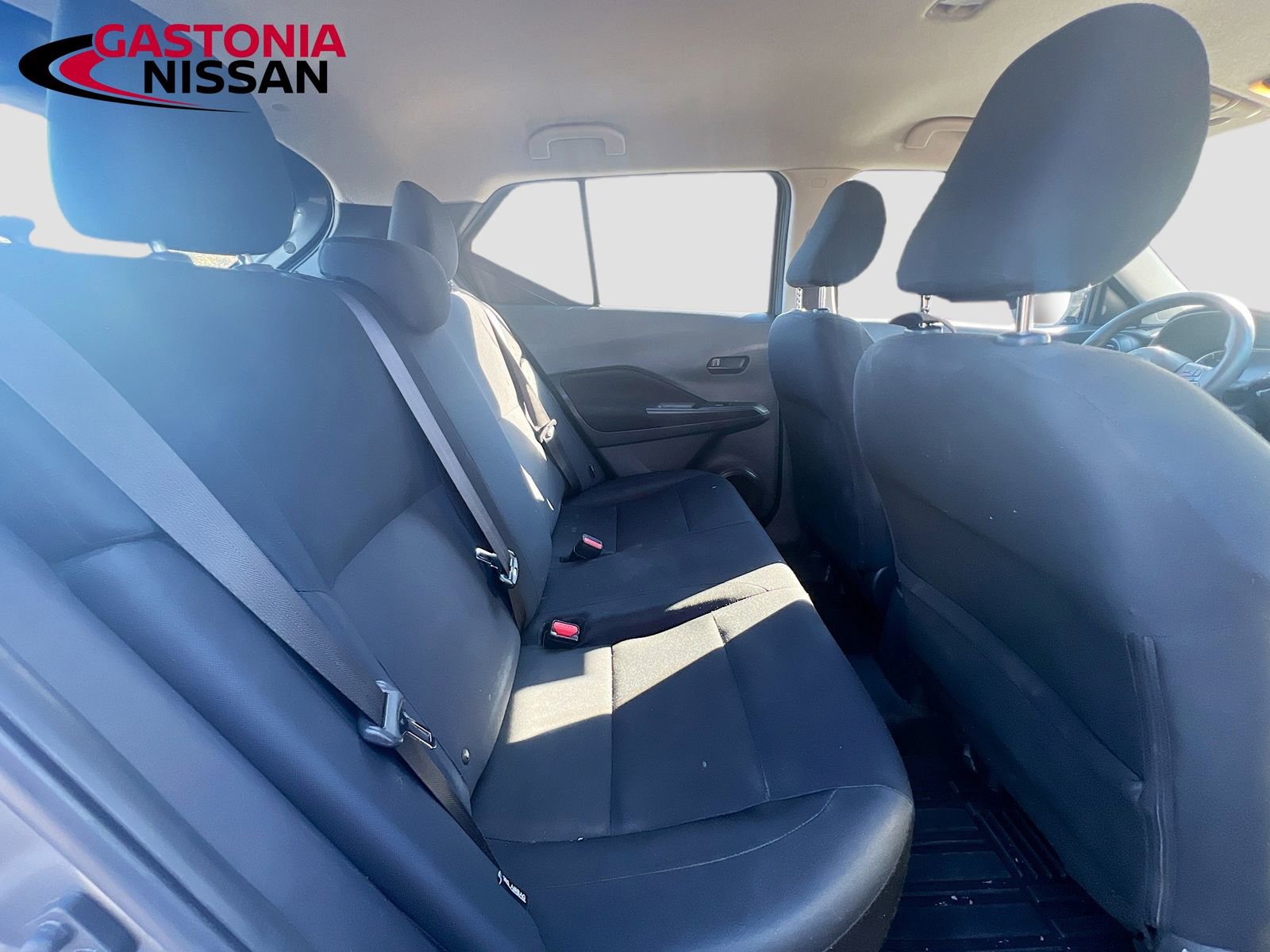 Used 2023 Nissan Kicks S image 33