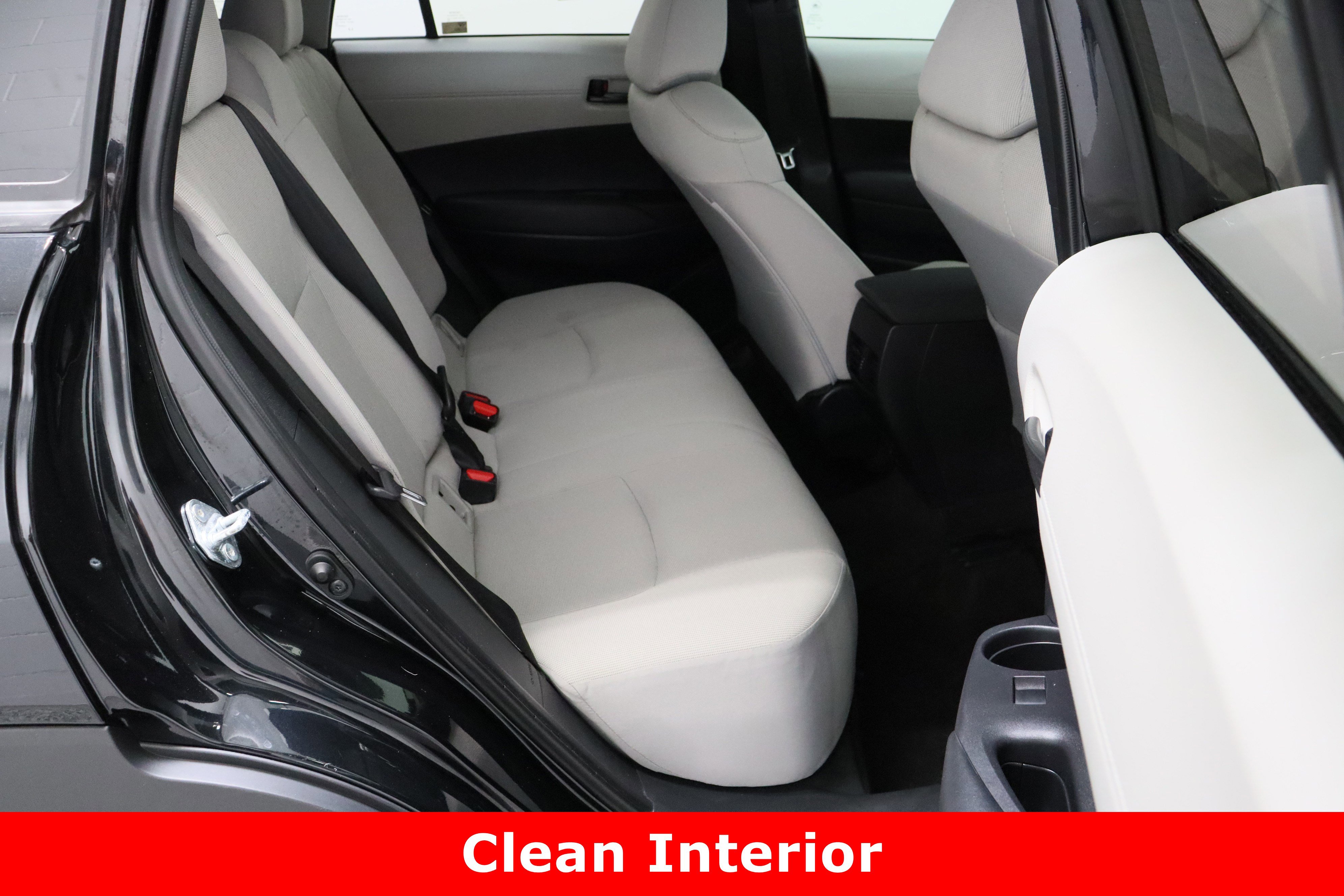 Certified 2025 Toyota Corolla Cross LE image 33