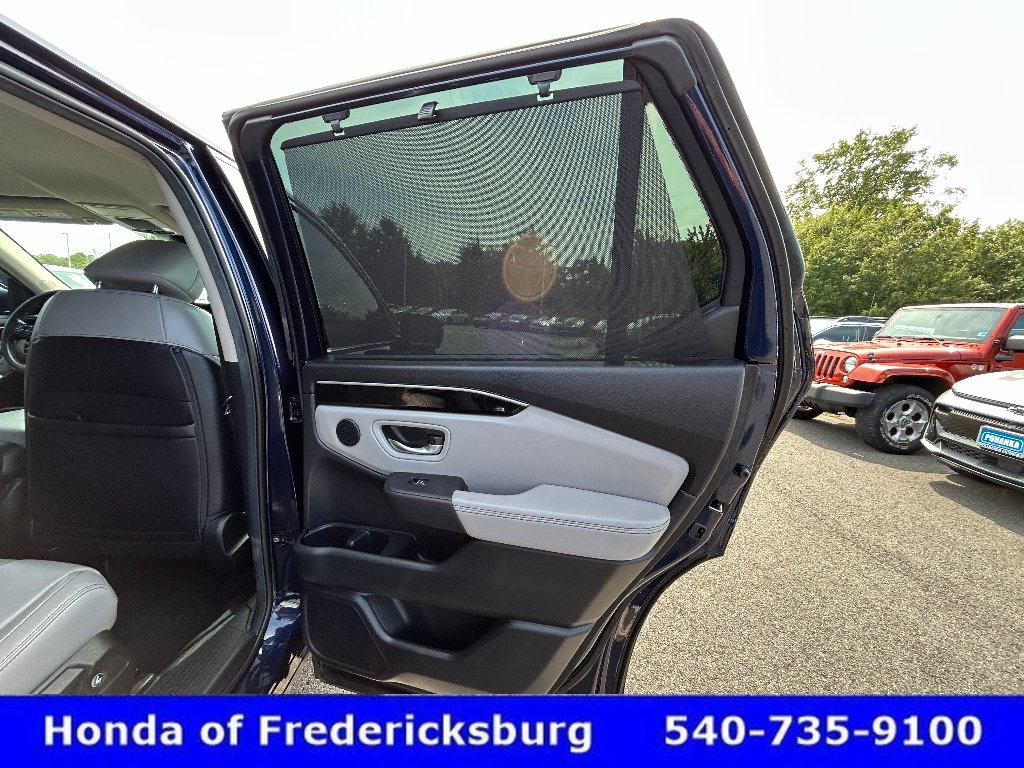 Used 2025 Honda Pilot EX-L image 13