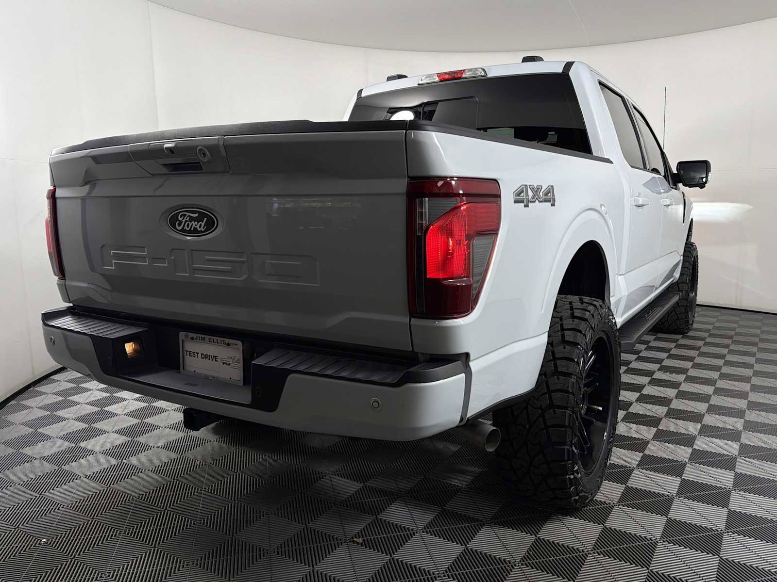 Used 2025 Ford F150 XLT w/ Equipment Group 302A MID AWD/4WD image 6