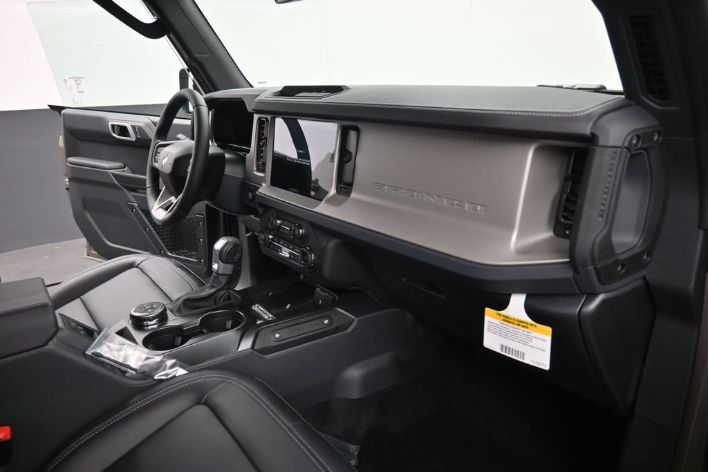 New 2026 Ford Bronco Outer Banks AWD/4WD image 14