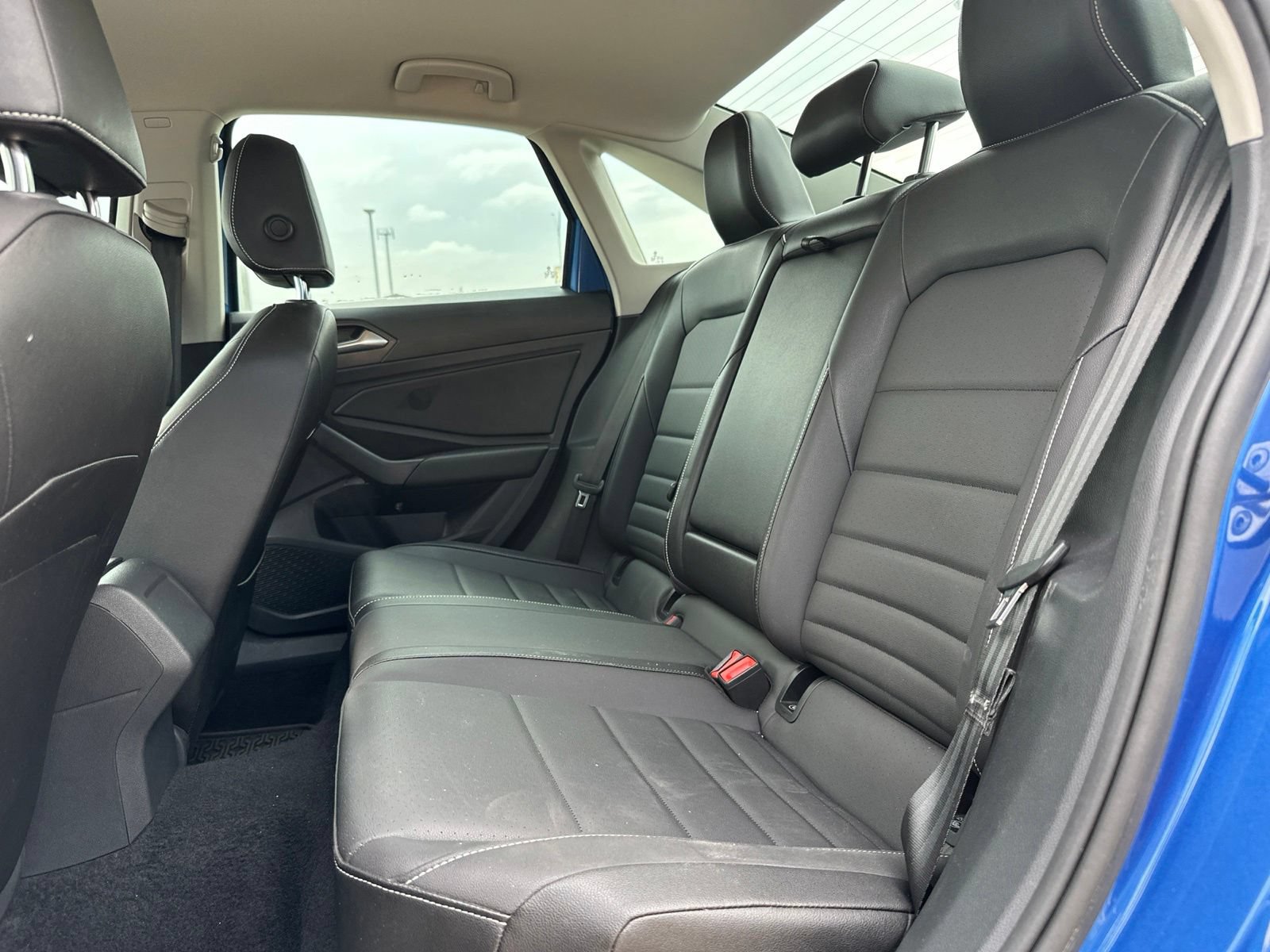 Used 2022 Volkswagen Jetta SE FWD image 10