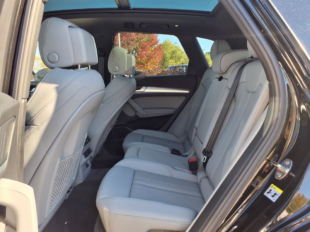 Used 2025 Audi Q5 2.0T Premium Plus AWD/4WD image 25