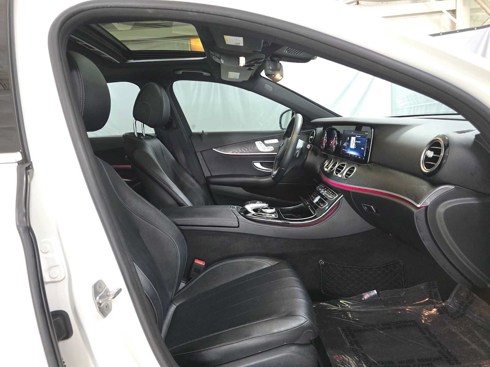 Certified 2017 Mercedes-Benz E 300 4MATIC image 10