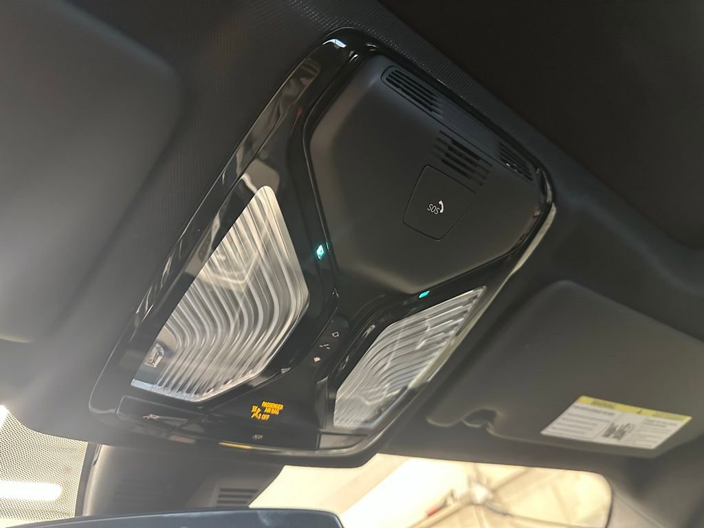 Used 2025 BMW 330i xDrive 330i xDrive w/ Convenience Package image 23