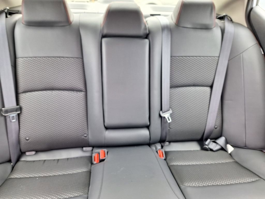 Used 2025 Nissan Altima 2.5 SR image 29