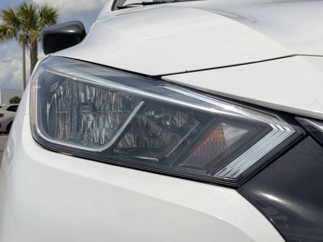 Used 2020 Nissan Versa S FWD image 12