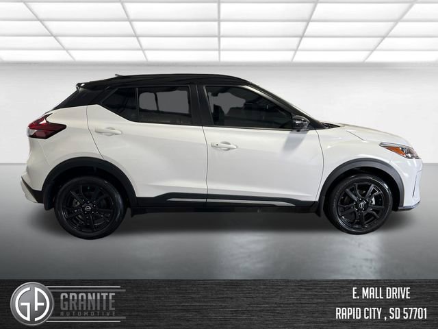Used 2023 Nissan Kicks SR w/ SR Premium Package image 6