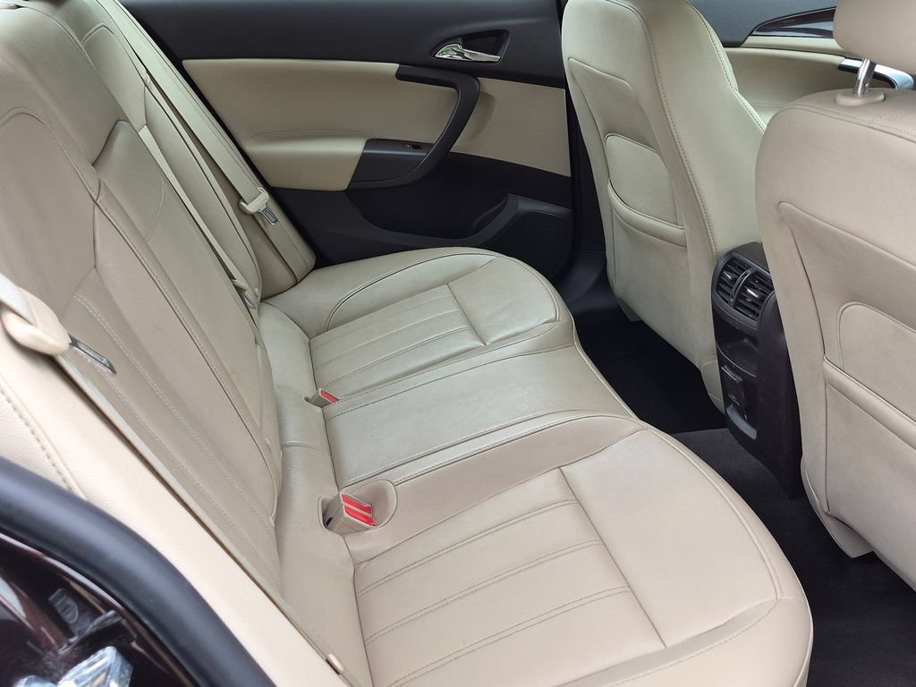 Used 2011 Buick Regal CXL Turbo w/ TO2 Preferred Equipment Group FWD image 26