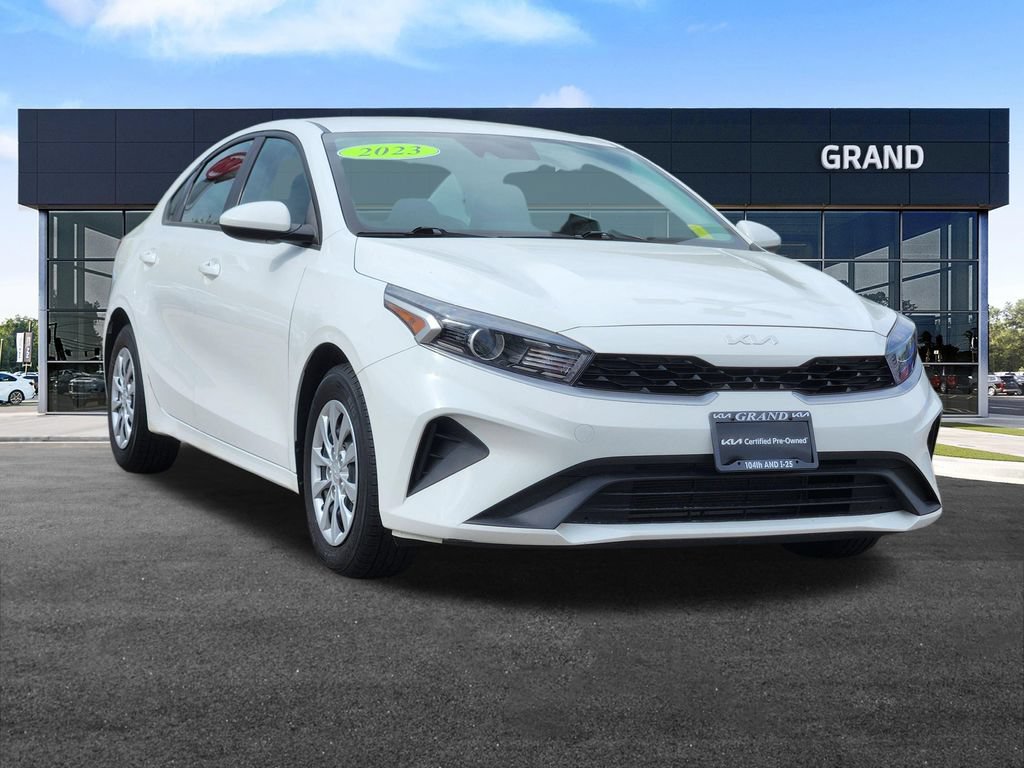 Certified 2023 Kia Forte LX FWD image 3