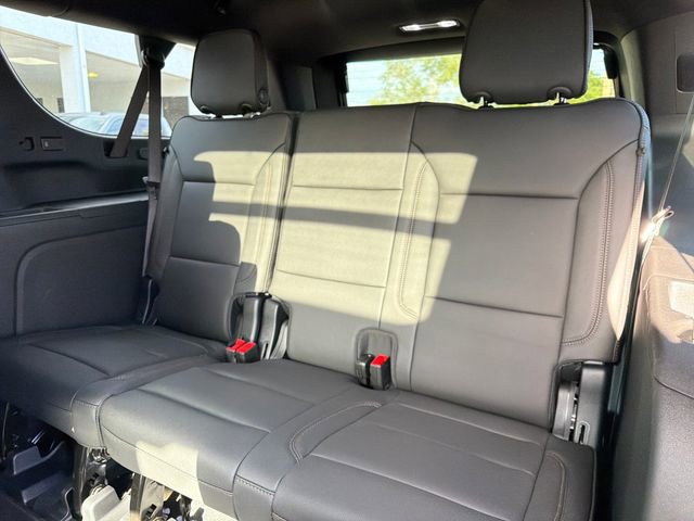 New 2026 Chevrolet Suburban High Country image 25