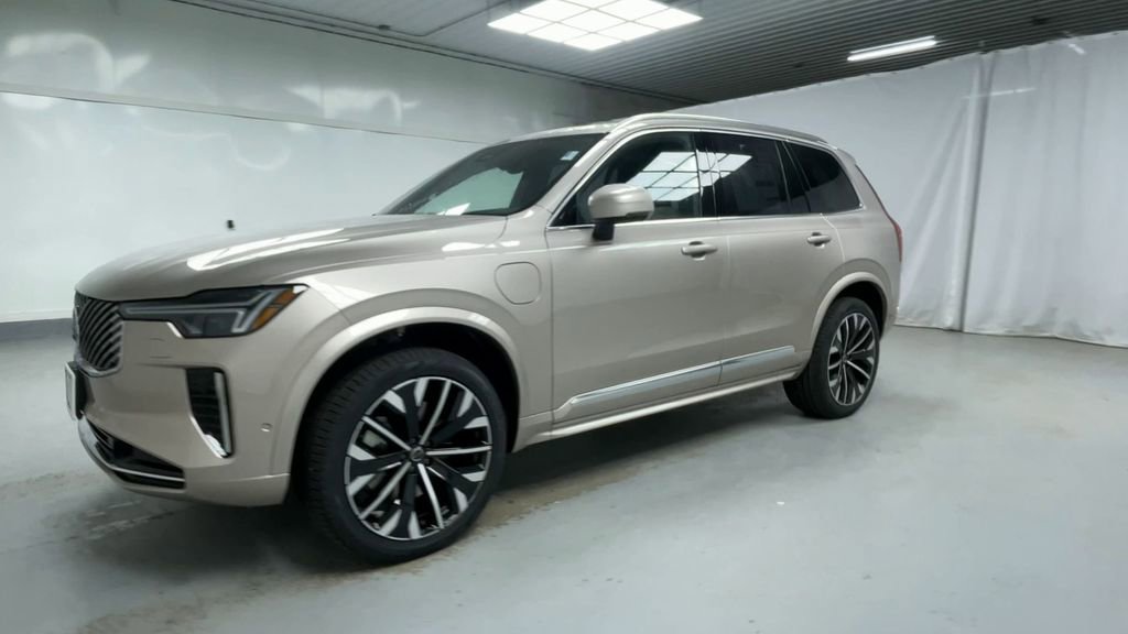 New 2026 Volvo XC90 T8 Plus image 19