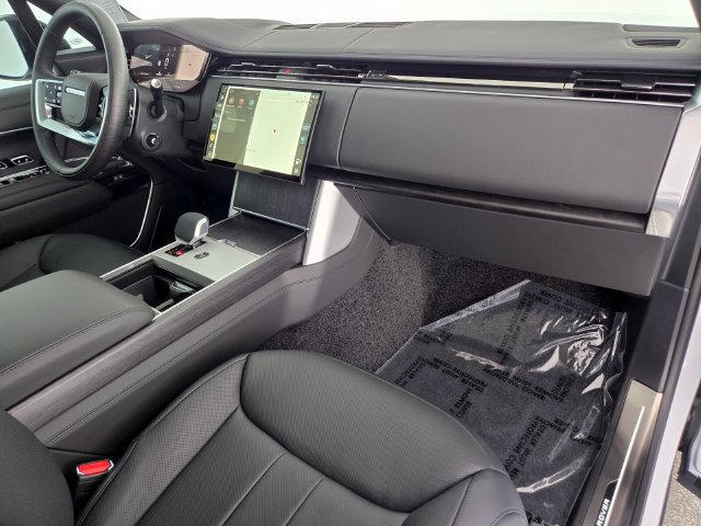 New 2026 Land Rover Range Rover SE AWD/4WD image 18