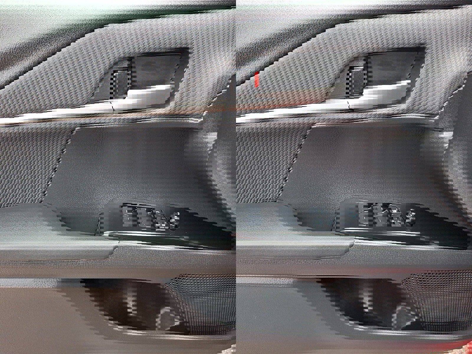 Used 2026 Toyota Camry Hybrid w/ Multimedia Upgrade Package FWD image 12