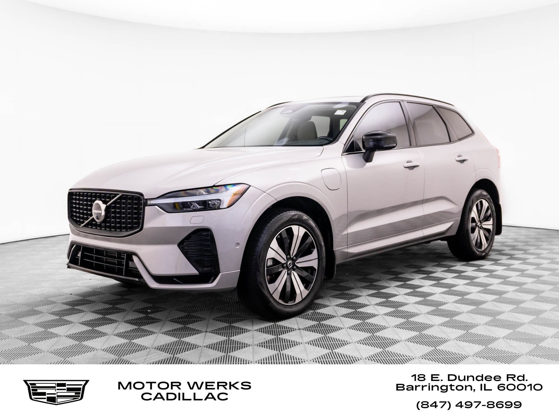 Used 2025 Volvo XC60 T8 Plus w/ Climate Package AWD/4WD image 1
