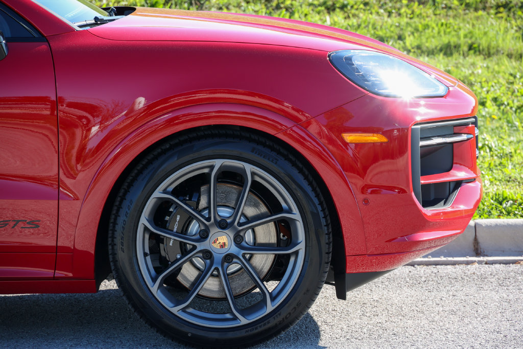 New 2026 Porsche Cayenne GTS AWD/4WD image 30
