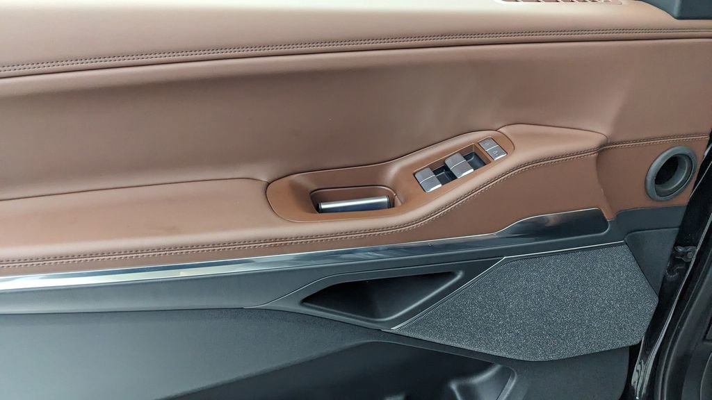 Used 2025 Lincoln Navigator L Reserve image 26