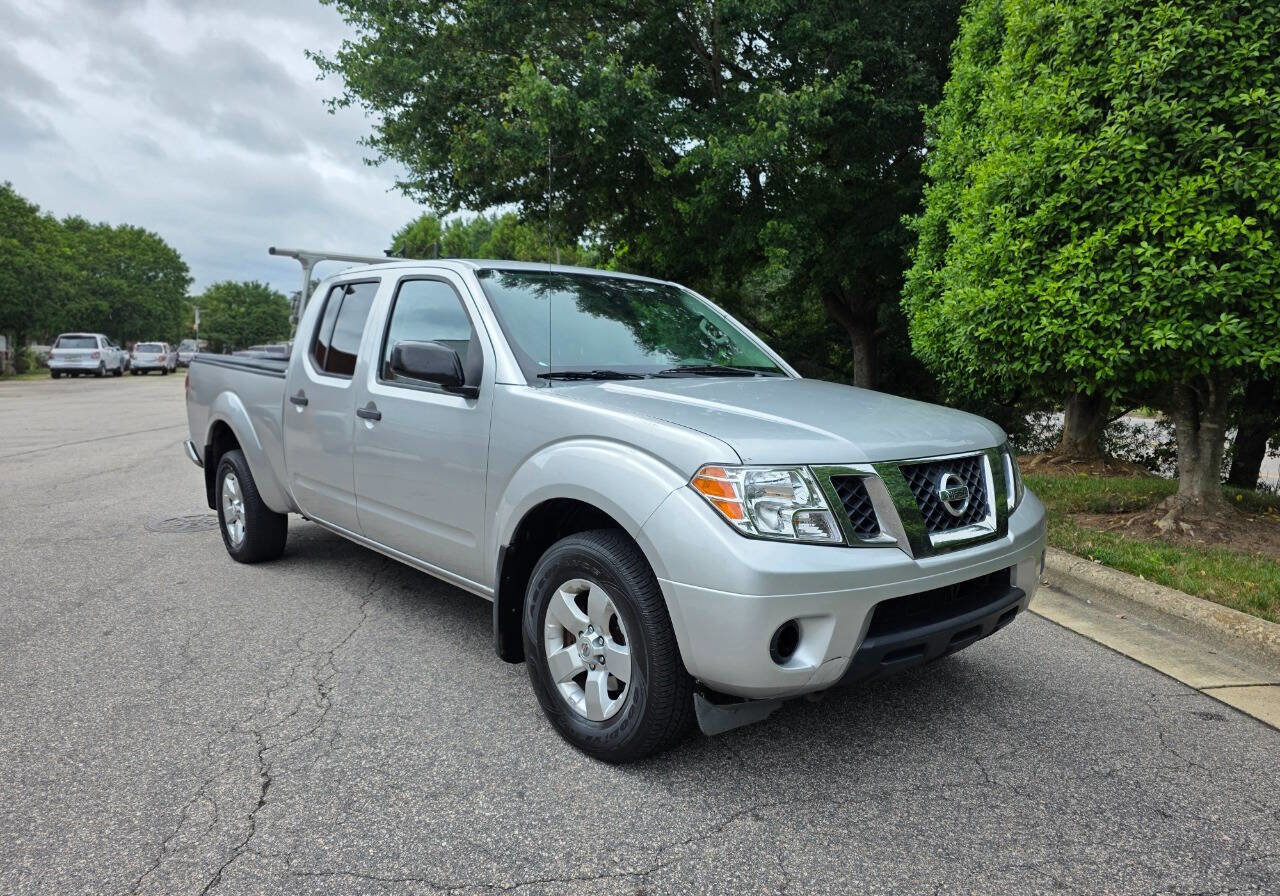 Used 2012 Nissan Frontier SV AWD/4WD image 7