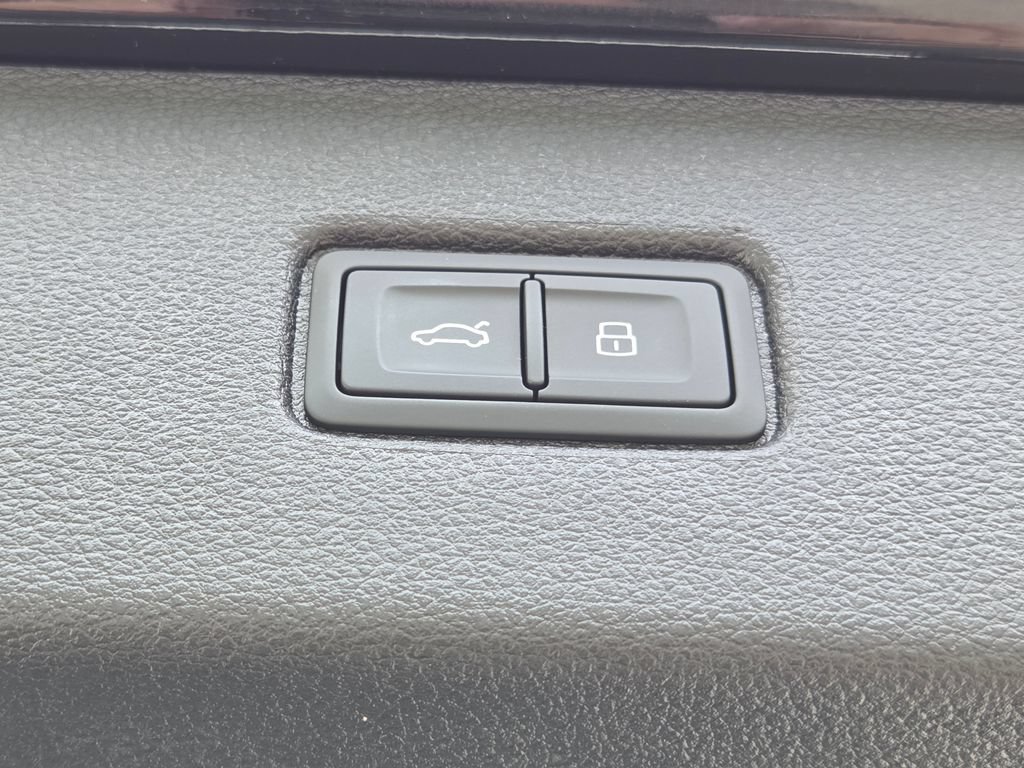 Certified 2026 Audi Q7 2.0T Premium Plus AWD/4WD image 28