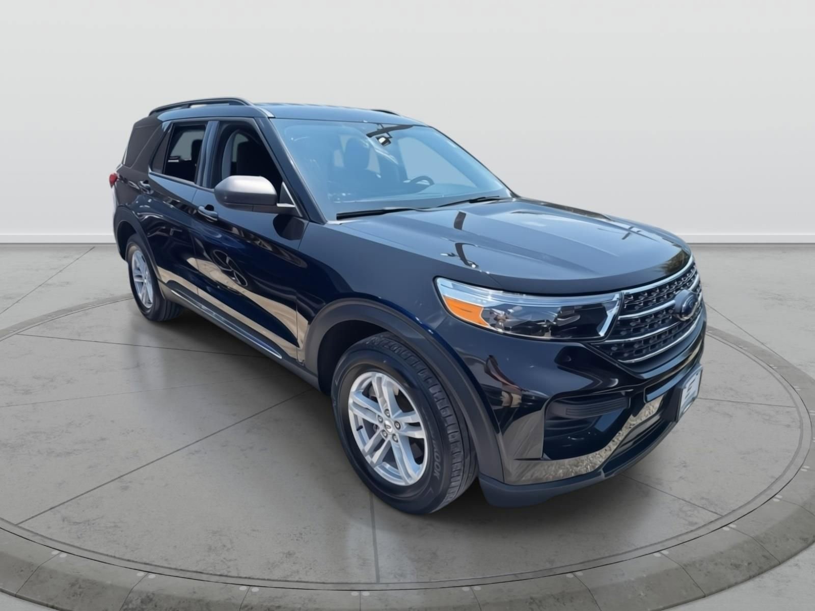 Used 2022 Ford Explorer XLT video 1
