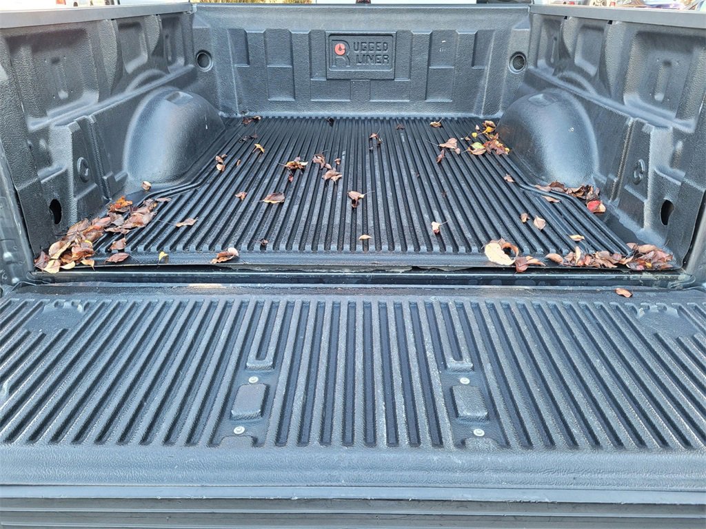 Used 2015 Ford F150 XLT image 24