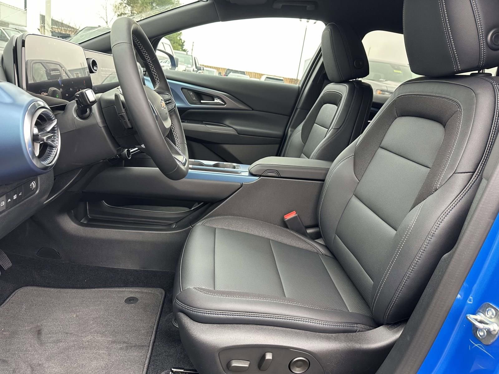 New 2026 Chevrolet Equinox EV LT image 20