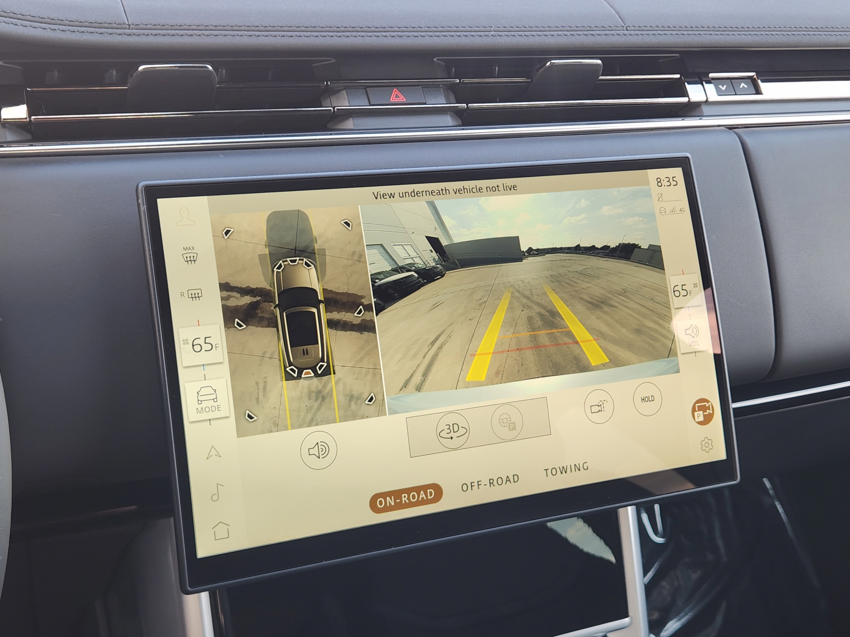 Used 2025 Land Rover Range Rover SE AWD/4WD image 15