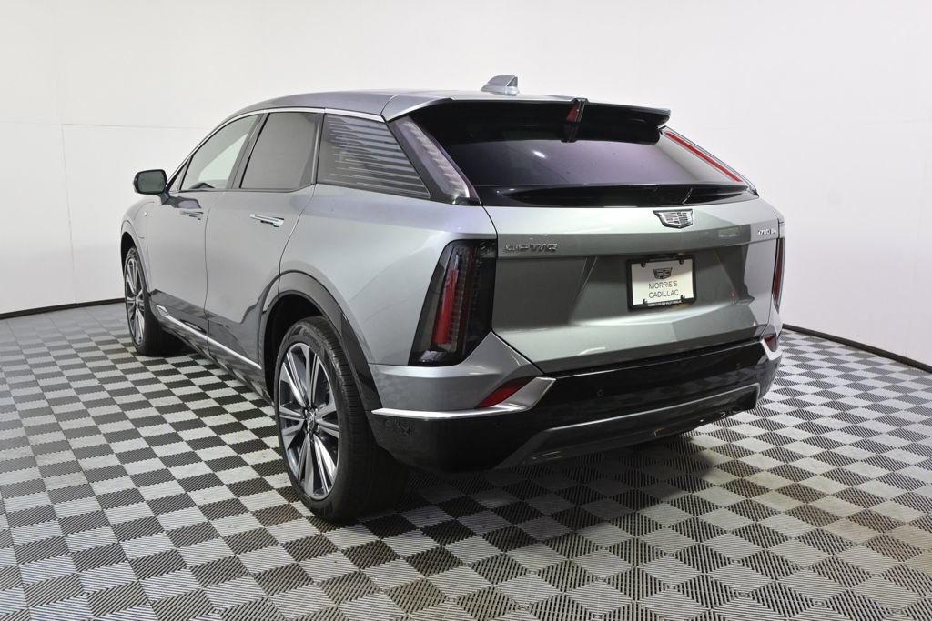 New 2026 Cadillac Optiq Luxury 2 AWD/4WD image 4