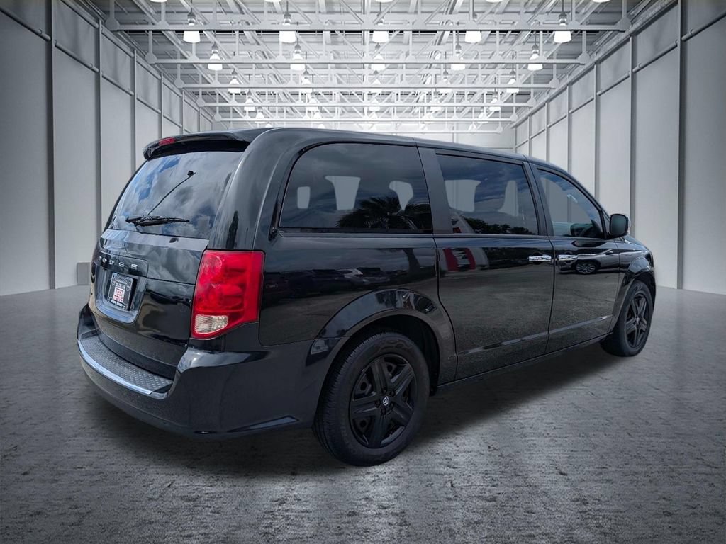 Used 2019 Dodge Grand Caravan SE w/ UConnect Hands-Free Group FWD image 7