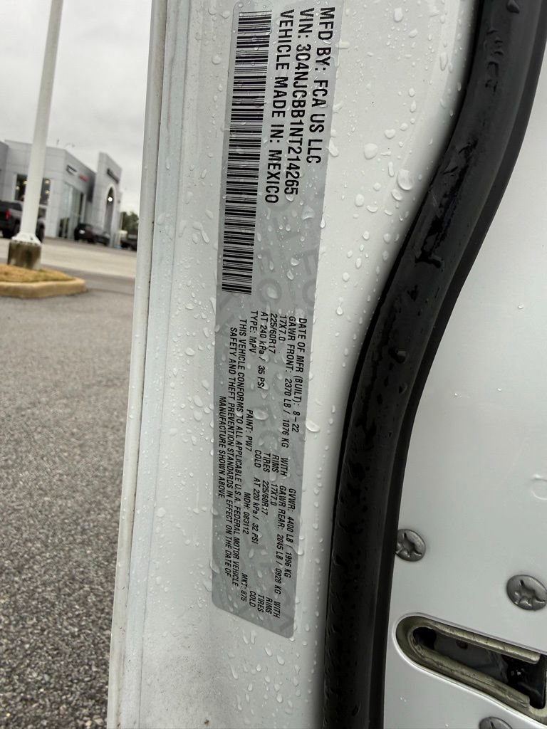 Used 2022 Jeep Compass Latitude image 28