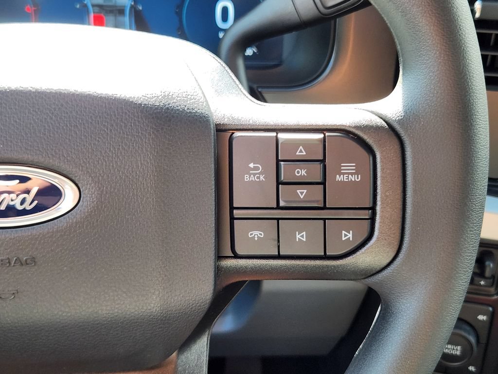 New 2026 Ford F350 XLT w/ XLT Premium Package AWD/4WD image 17