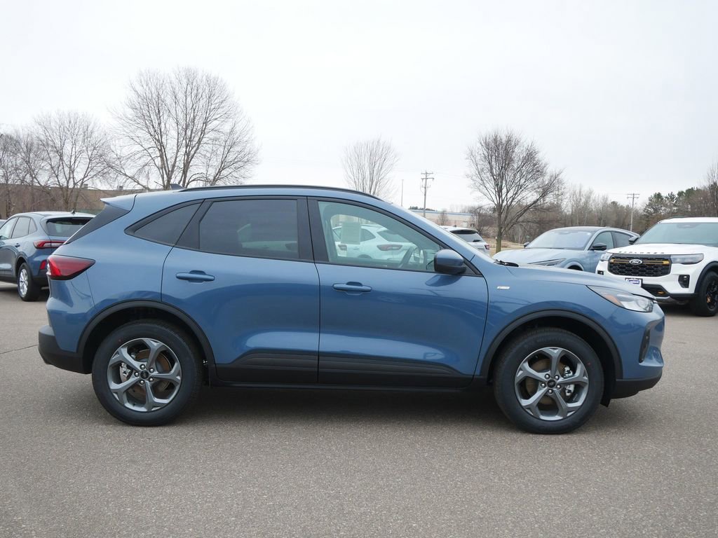 New 2026 Ford Escape ST-Line Select w/ Tech Pack #2 AWD/4WD image 2