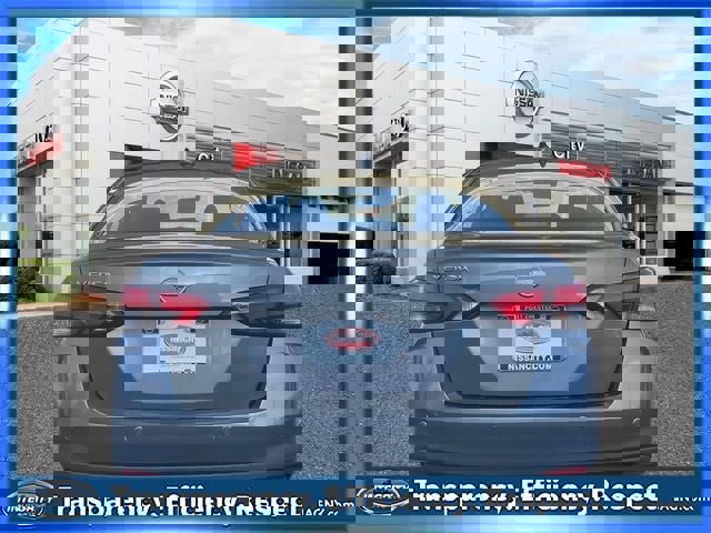 Certified 2025 Nissan Versa SV w/ Trunk Package FWD image 7