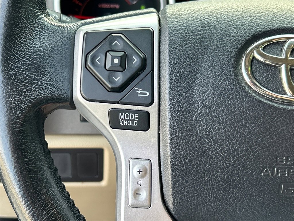 Used 2015 Toyota Sequoia SR5 image 20