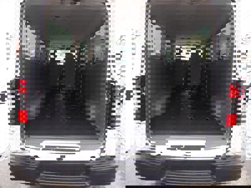 Used 2016 Nissan NV 3500 S image 24