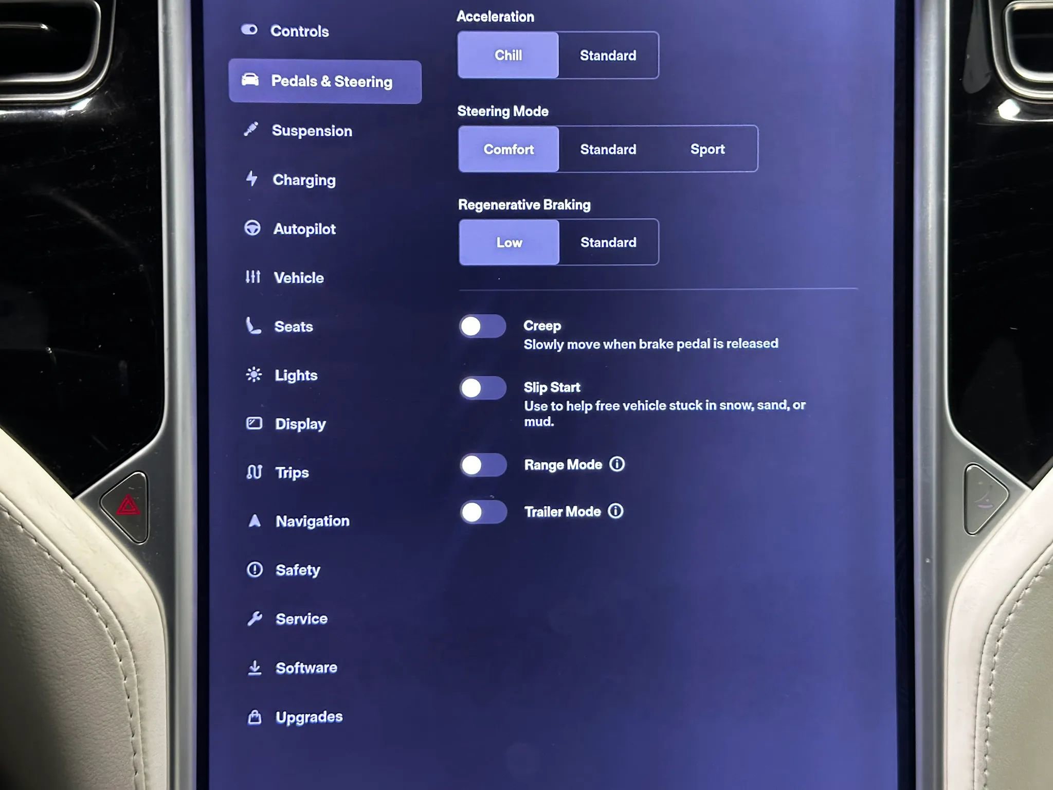 Used 2017 Tesla Model X 75D image 32