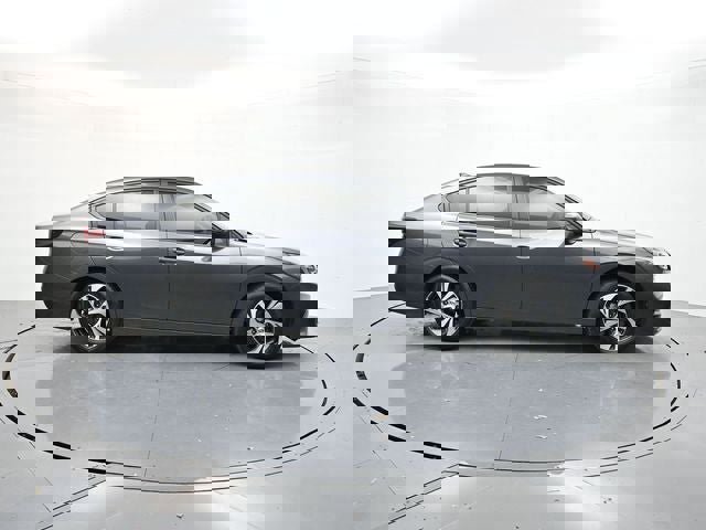 Used 2023 Subaru Legacy Premium image 14