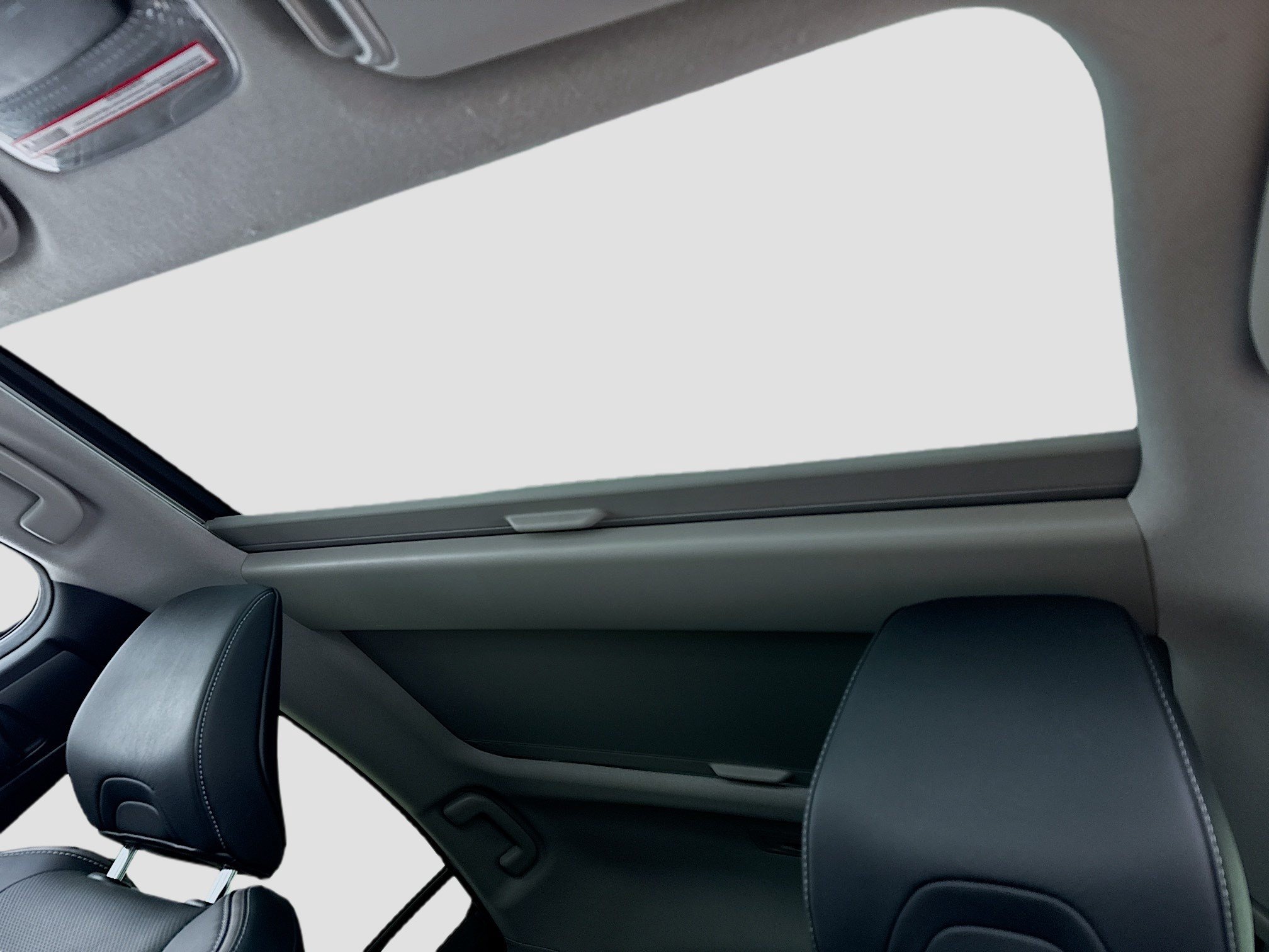 Used 2023 Toyota Prius Limited FWD image 14