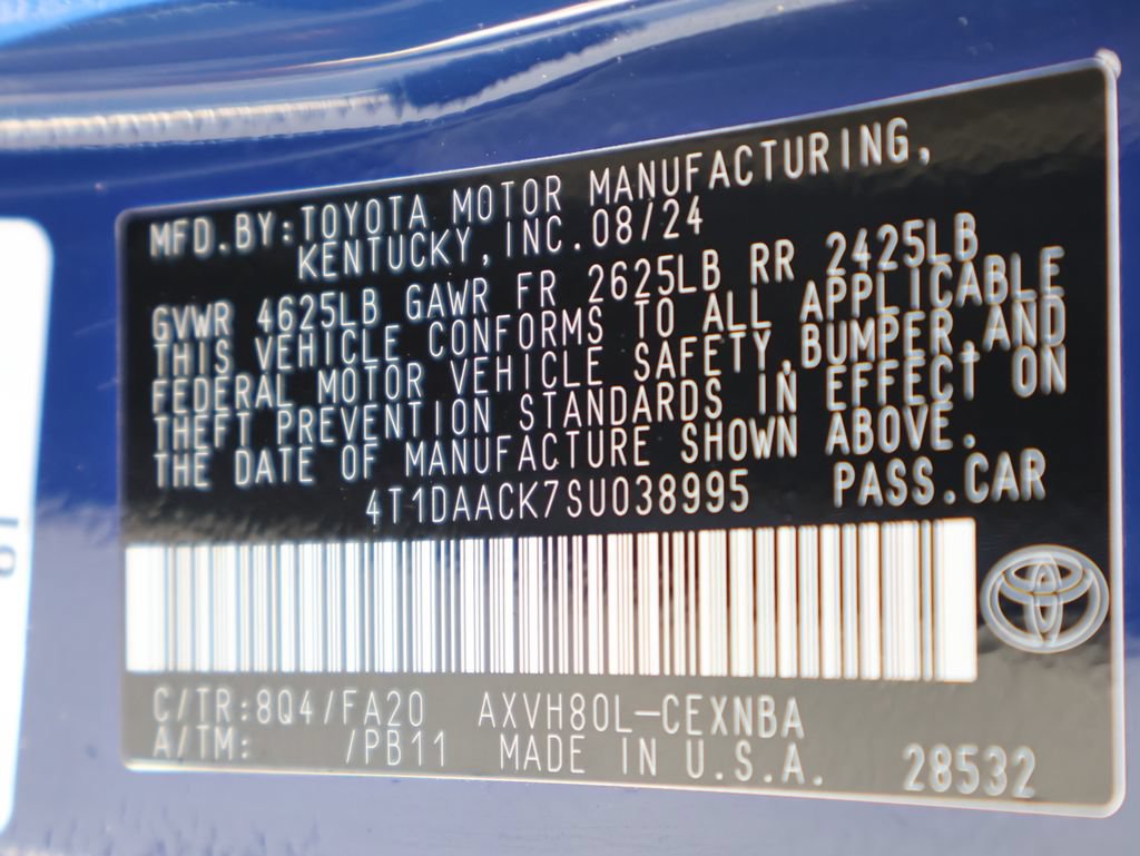 Used 2025 Toyota Camry LE FWD image 39