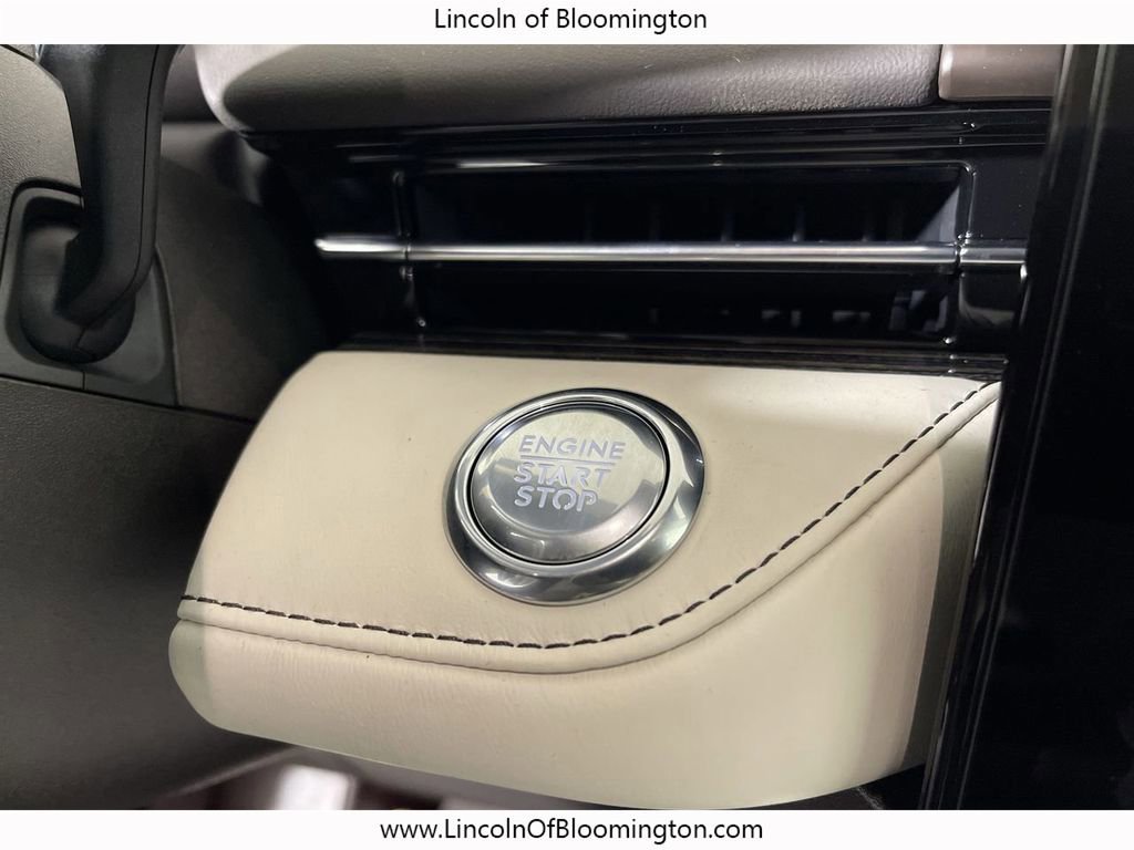 New 2024 Lincoln Nautilus Black Label w/ Jet Appearance Package (87T) image 32