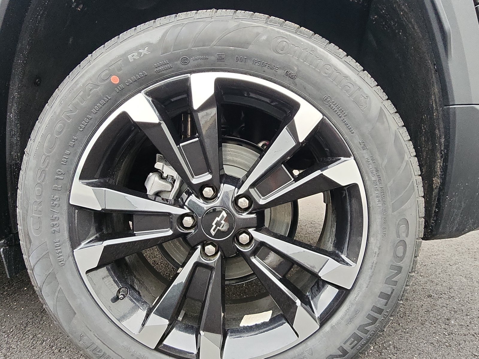 New 2026 Chevrolet Equinox RS w/ Safety and Technology Package FWD image 9