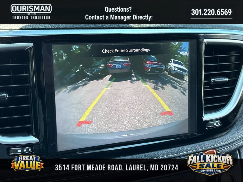 Used 2025 Chrysler Pacifica Limited FWD image 29