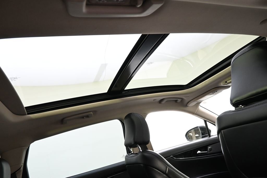 Used 2022 Lincoln Nautilus Reserve w/ Monochromatic Package image 17