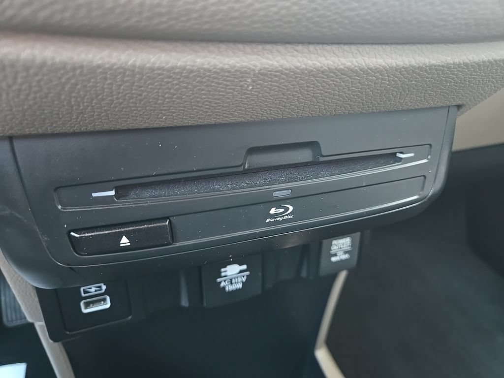 Used 2024 Honda Odyssey Elite image 65