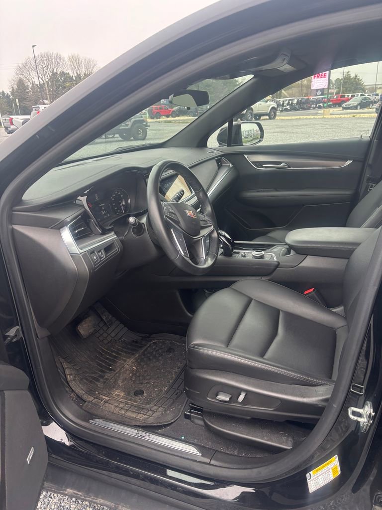 Used 2023 Cadillac XT5 Luxury image 9