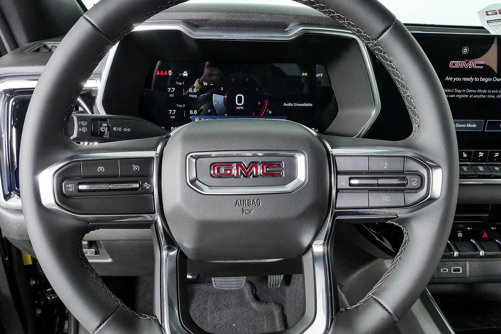 New 2026 GMC Canyon Elevation w/ Convenience Package AWD/4WD image 8