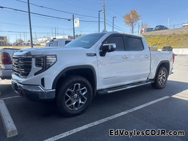 Used 2025 GMC Sierra 1500 SLT w/ SLT Premium Plus Package image 1