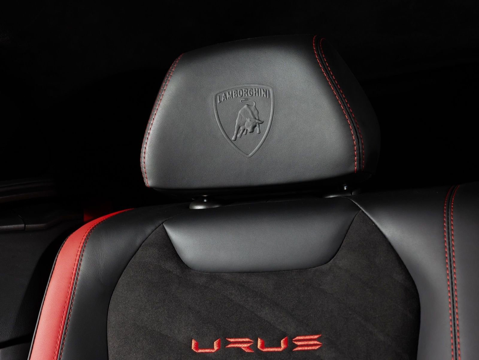Used 2023 Lamborghini Urus S AWD/4WD image 37